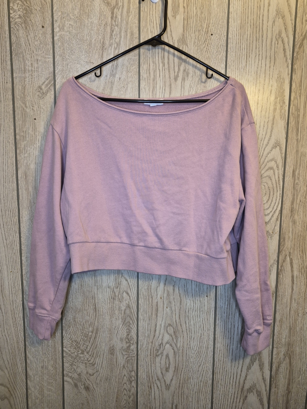 Garage Off-the-Shoulder Cropped Sweater - Light Pink